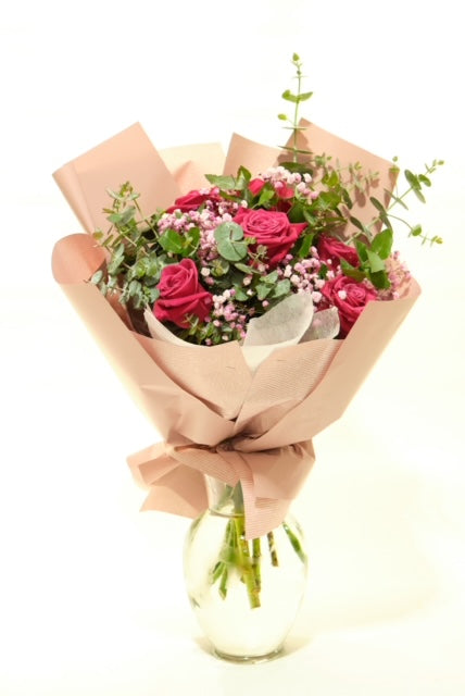 Classic rose presentational bouquet