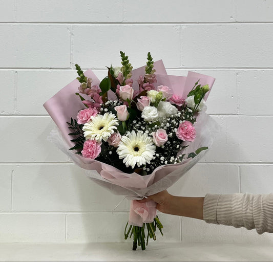 Pink & White Elegance