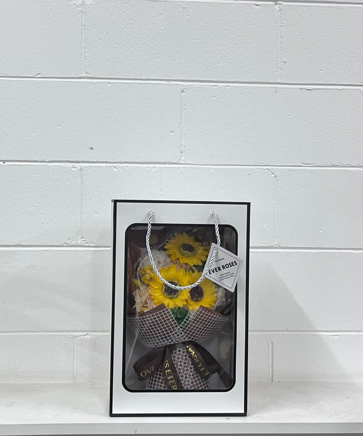 Preserved flower gift box